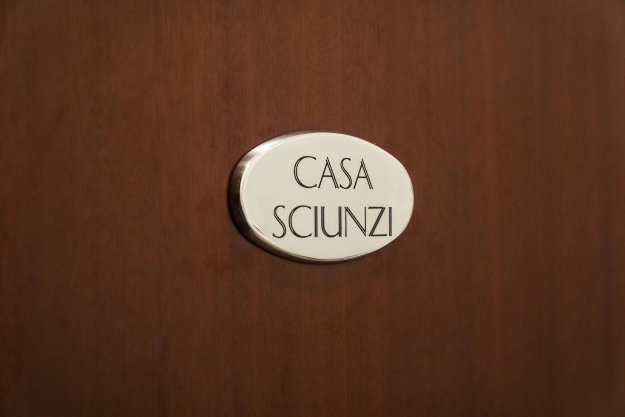 Casa Sciunzi - Elegant Guest House In Rome Termini Kültér fotó